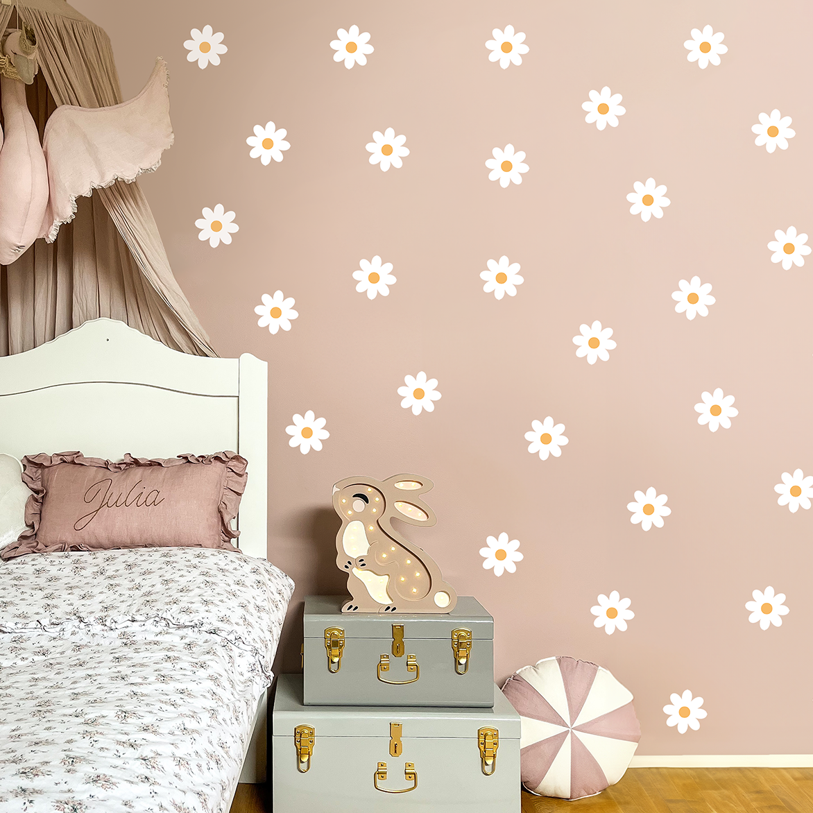 stickers muraux fleurs blanches chambre bebe fille decoration douce boho